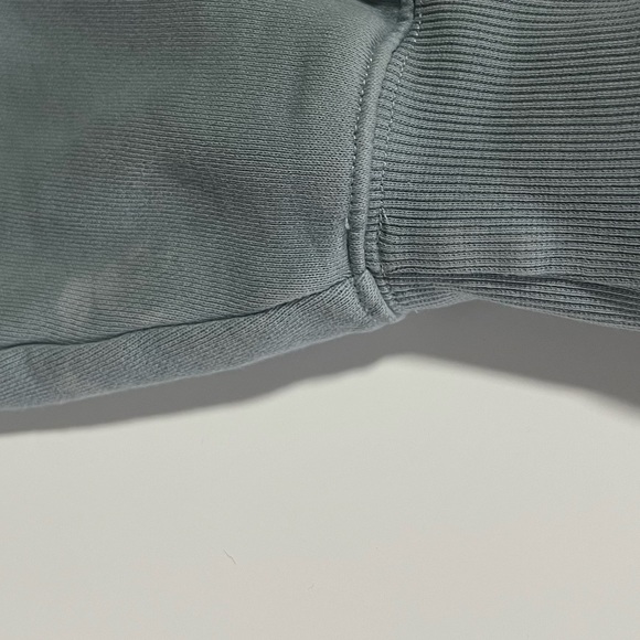 Aritzia TNA cozy af fleece sweatshirt & short set - Picture 8 of 11